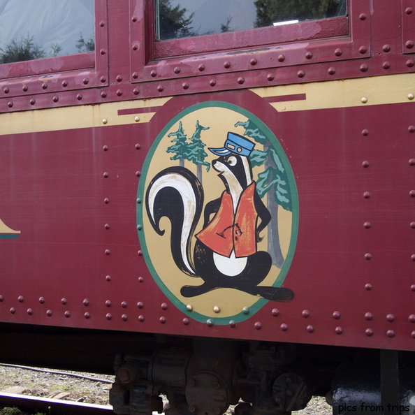 Skunk train2011d26c040.jpg